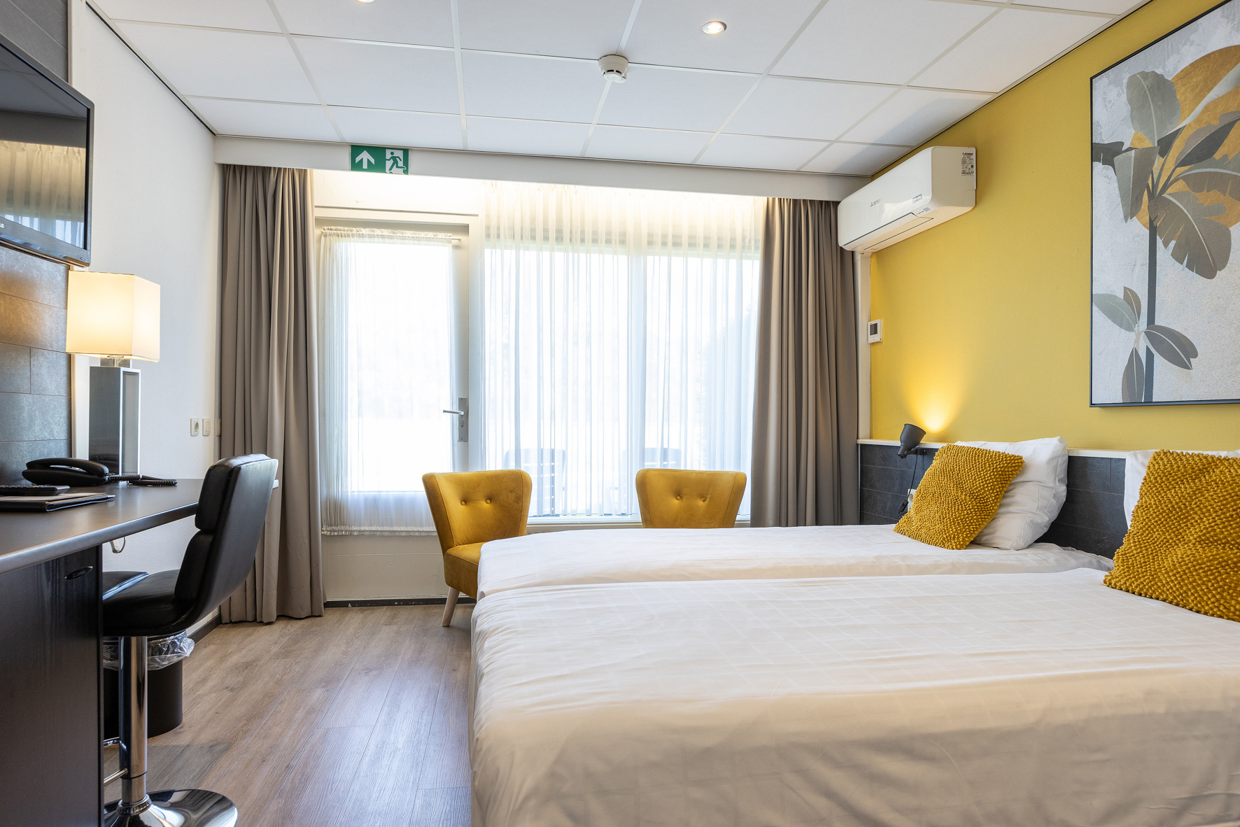 Hotelroom, suite or family room